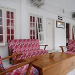 Reddoorz Plus Near Ums Solo